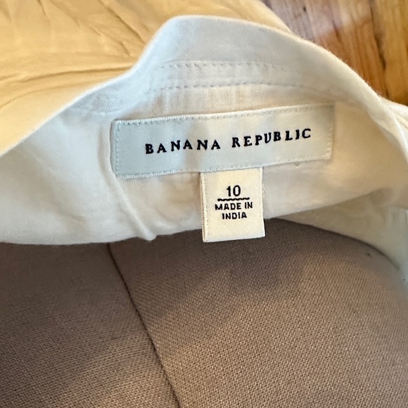 Banana Republic Cream color A-Line Skirt - Picture 2 of 9